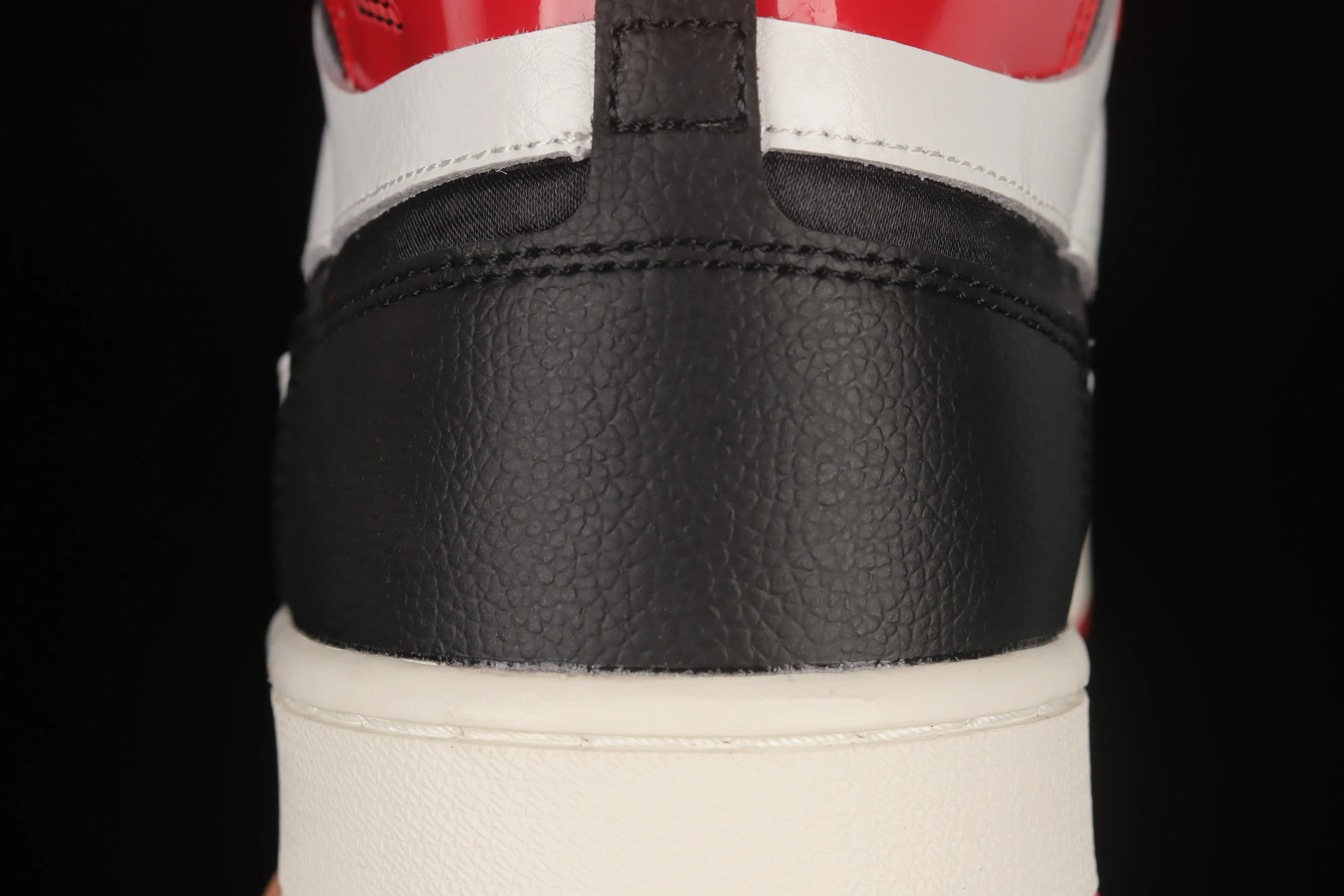 All categories Air Jordan Jordan series basketball shoes Air Jordan 1 High Air Jordan 1 Zoom CMFT AJ1 Joe 1 Chicago white and red color CT0979-610